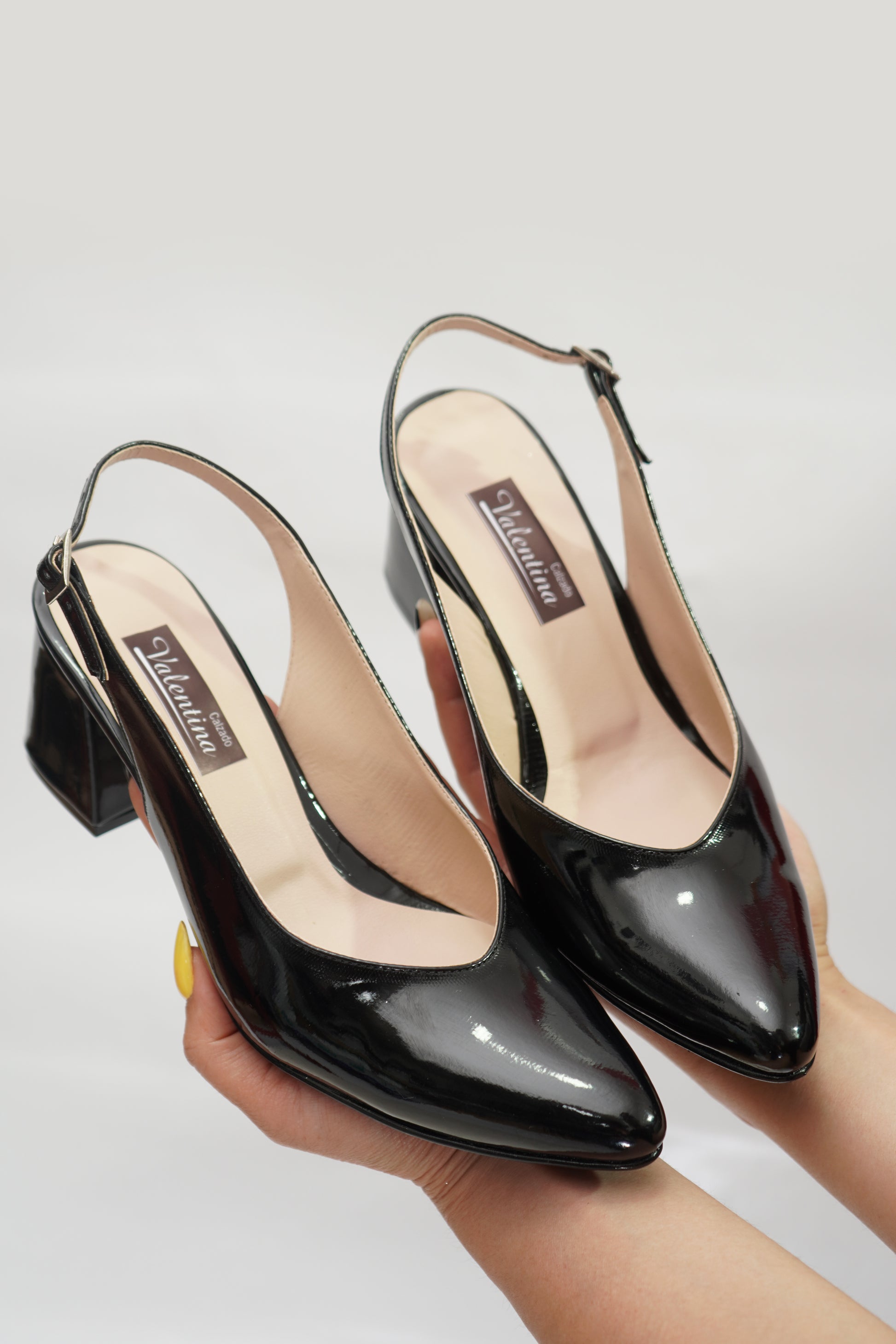 Destalonado Base Charol